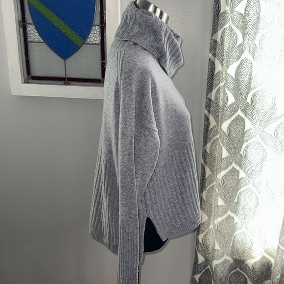 Derek Lam IO Crosby 100% Cashmere Turtleneck Sweater SZ Small - Picture 6 of 9